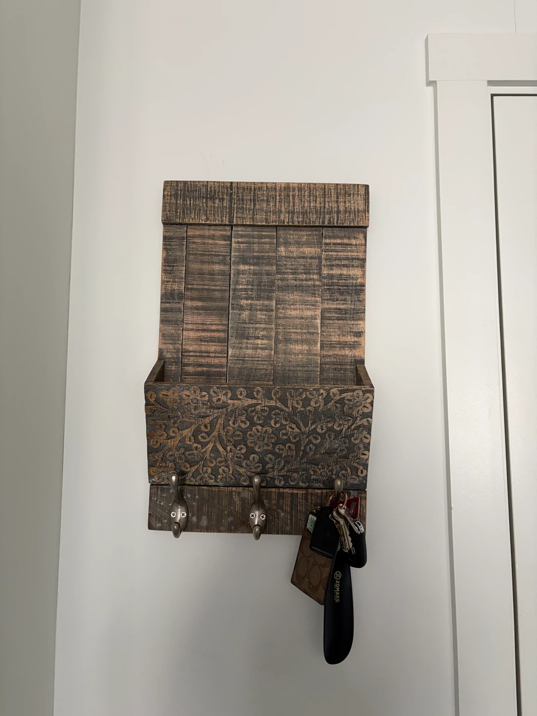 Rustic Wood Wall-Mounted Mail Holder and Key Hook
