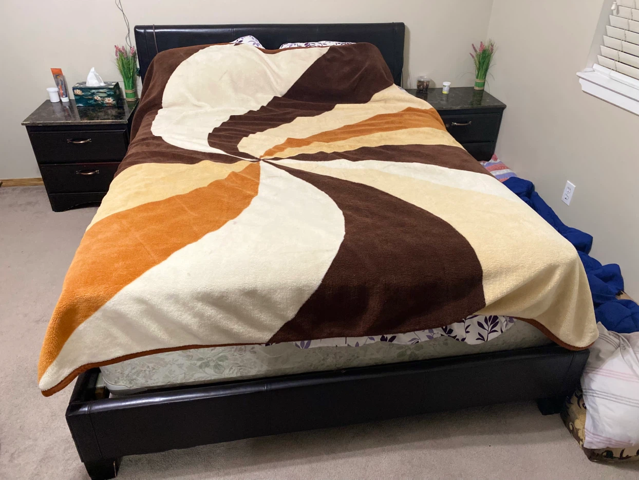Bedroom Furniture Set