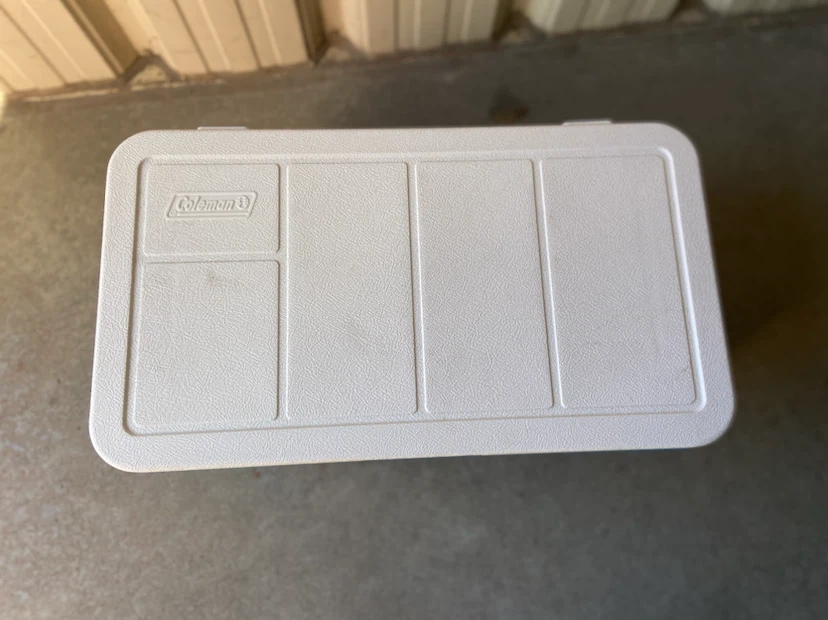 Coleman chest cooler - photo 3