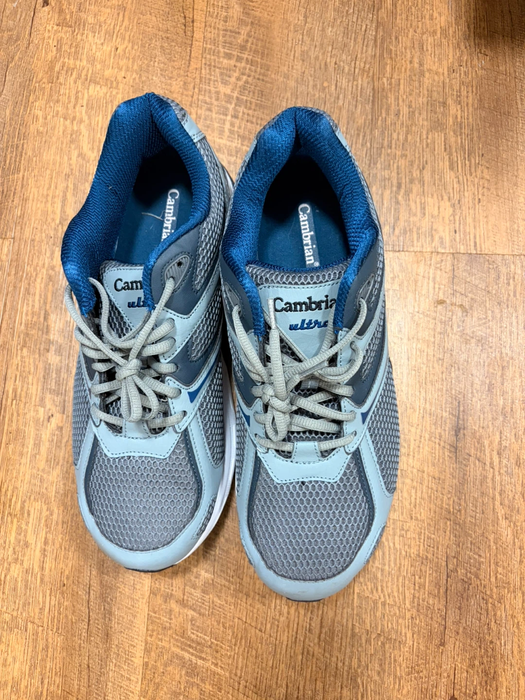 Cambrian Ultra Running Shoes size 12 - photo 2