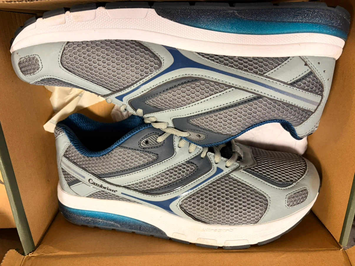 Cambrian Ultra Running Shoes size 12 - photo 4
