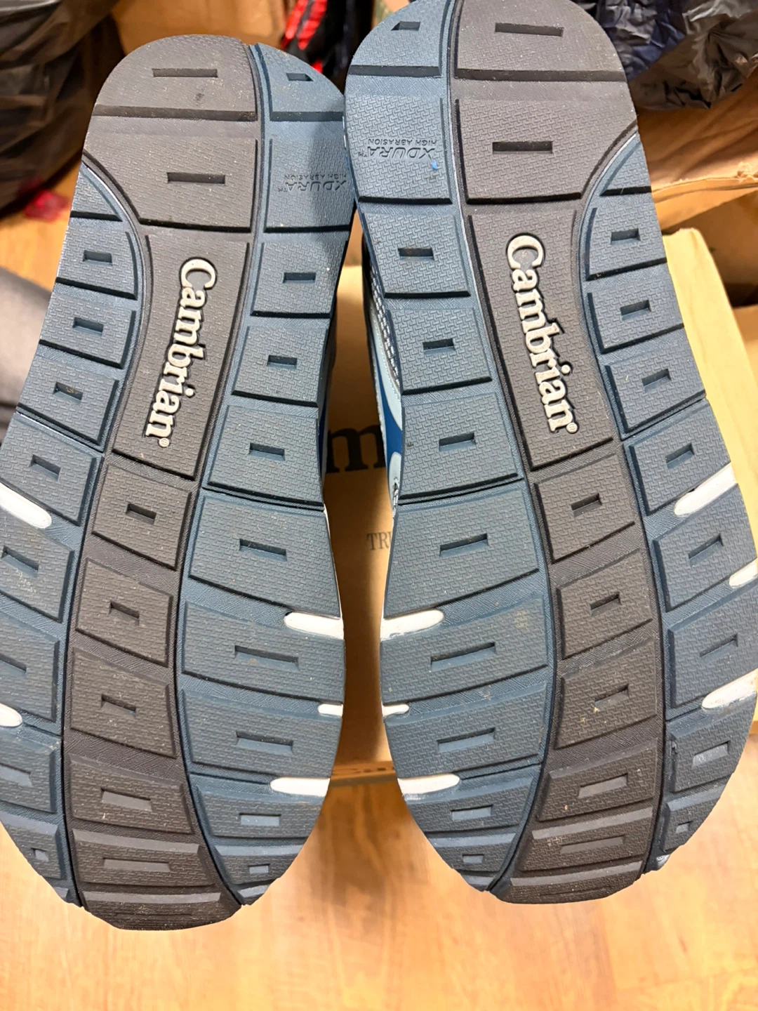 Cambrian Ultra Running Shoes size 12 - photo 5