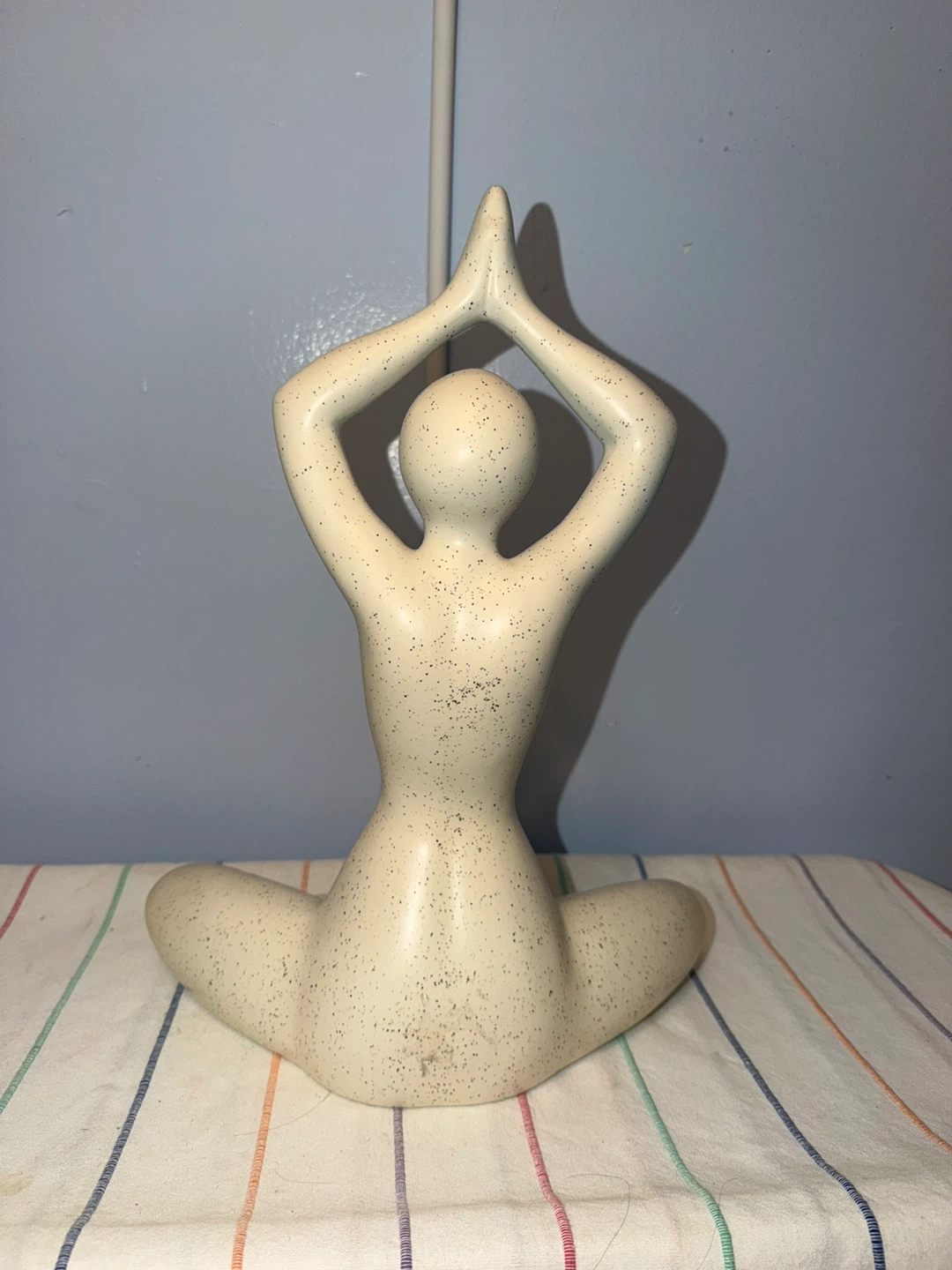 Sporvil Ceramic Yoga Figure - photo 2