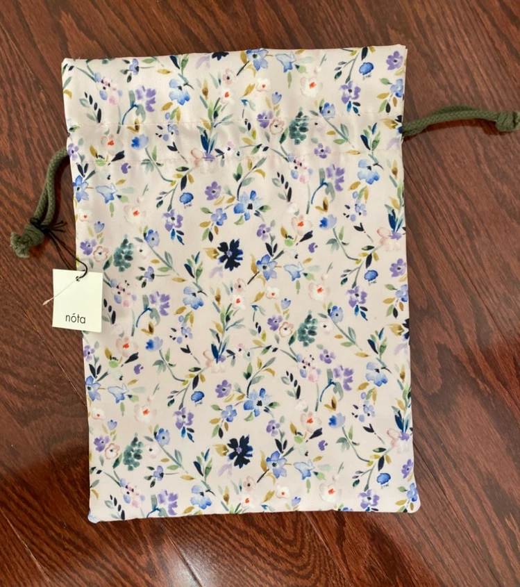 Nóta Floral Drawstring Pouch