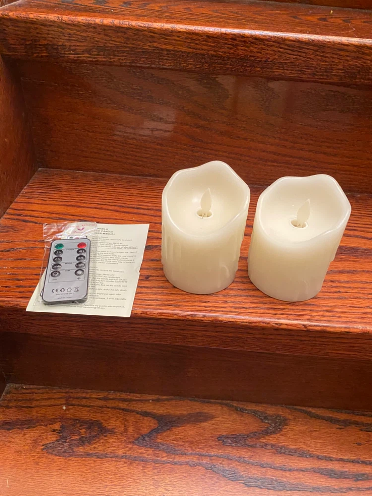 Set of two LED flickering flameless candles
