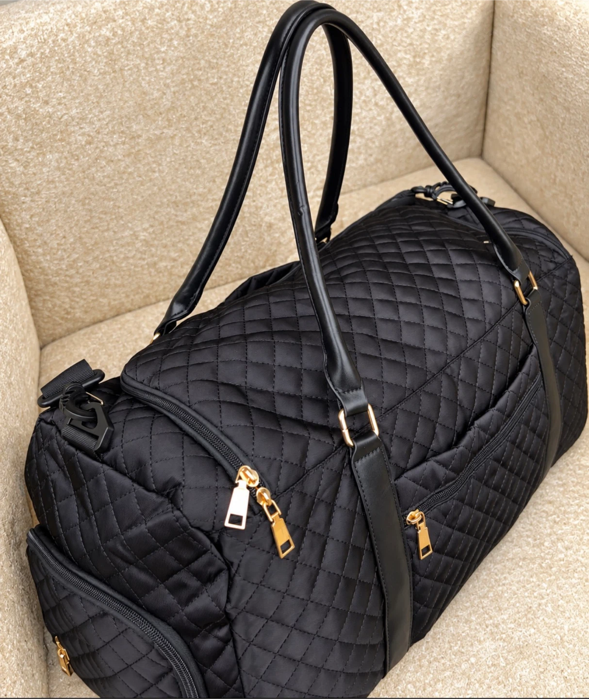 Assorted Duffel and Travel Bags. Travel in style - photo 5