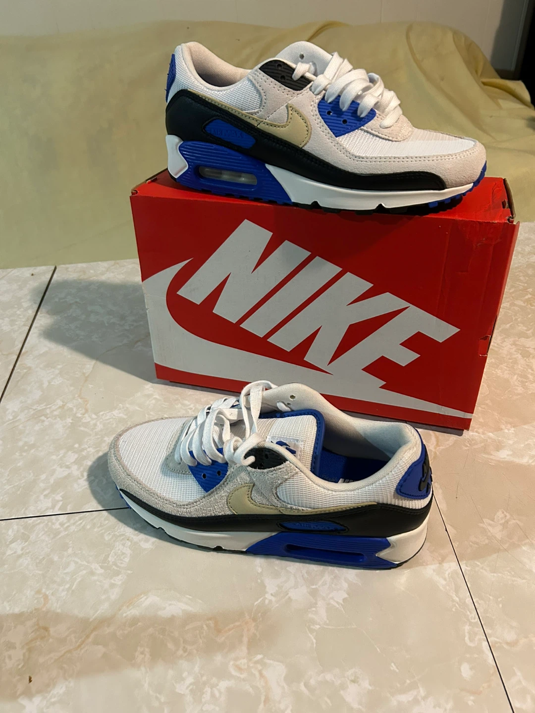 Nike Air Max 90 Sneakers - photo 2