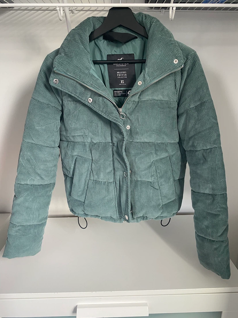 Hollister Corduroy Puffer Jacket