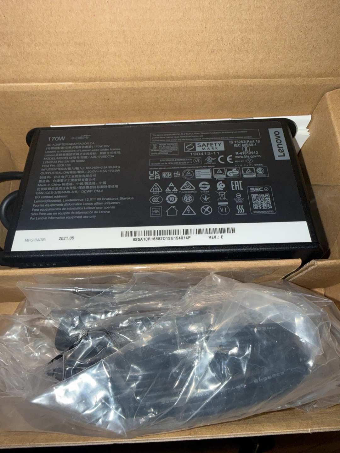 Lenovo 170W AC Power Adapter ADL170SDC3A - photo 2