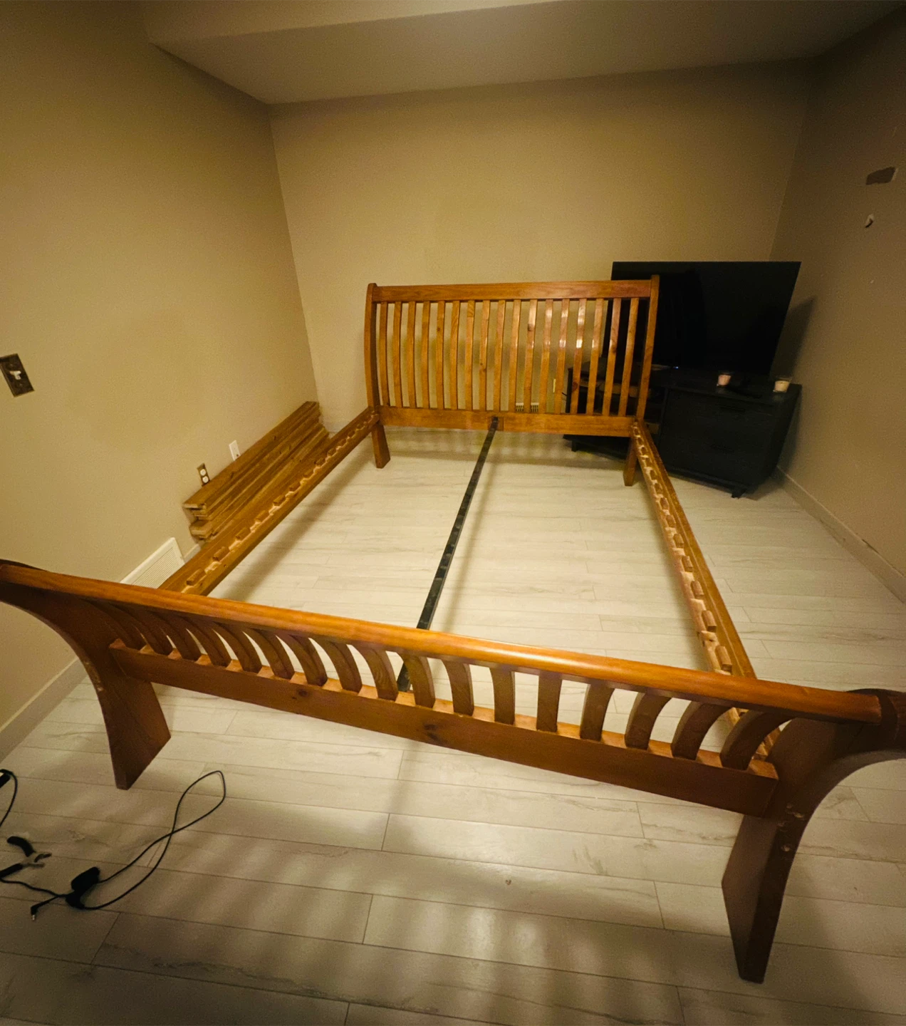 Solid Wood Queen Bed Frame - photo 2