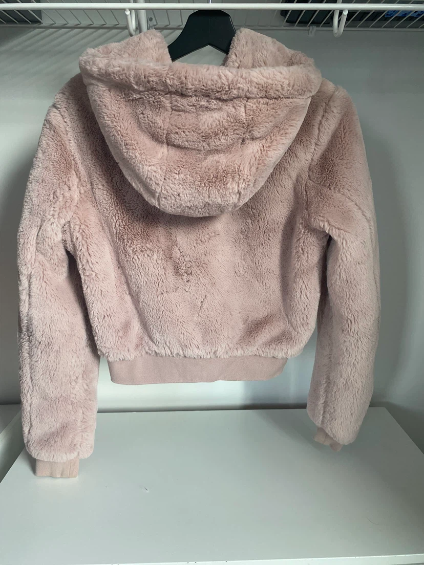 Forever 21 Faux Fur Cropped Pink Hoodie