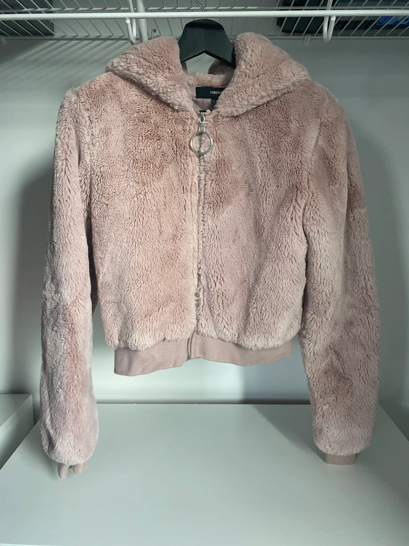 Forever 21 Faux Fur Cropped Pink Hoodie - photo 2