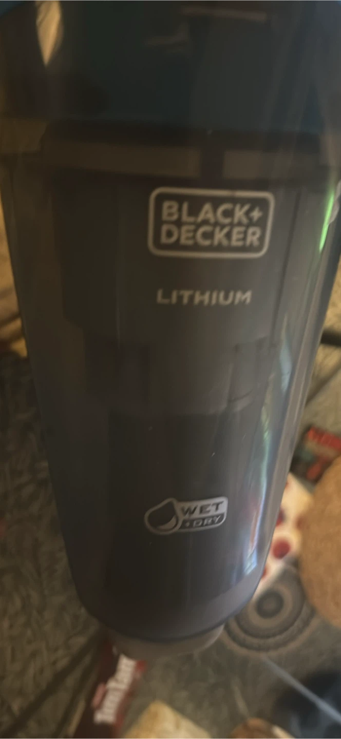 Black + Decker Lithium Wet/Dry Hand Vacuum - photo 3