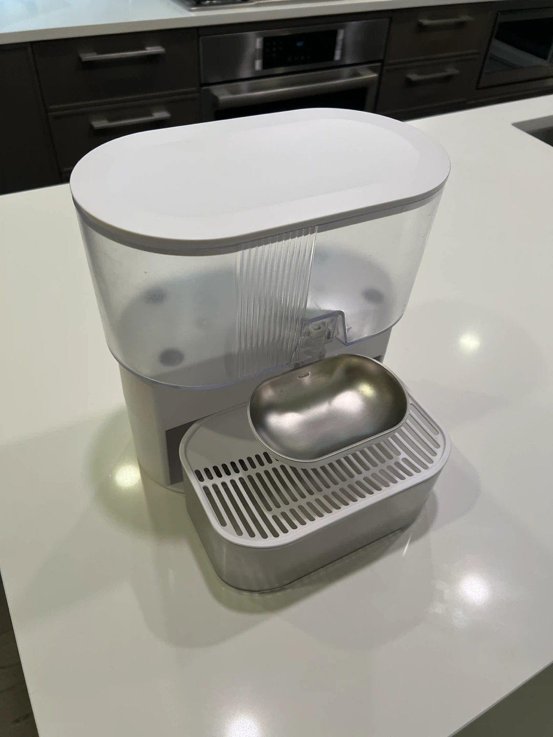 FEELNEEDY Wireless Cat Water Fountain