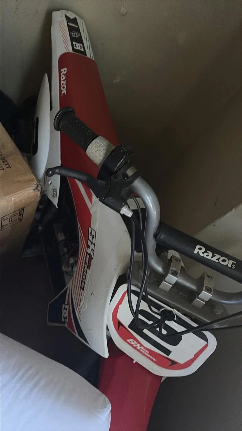 Razor MX500 Dirt Rocket Electric Motocross Bike