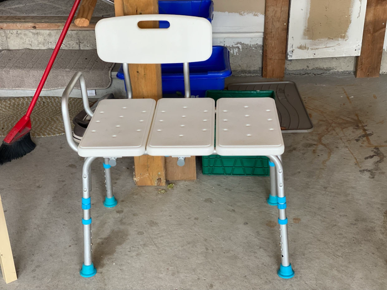 Medical/Healthcare - Bathroom Shower Transfers Chairs / Benches