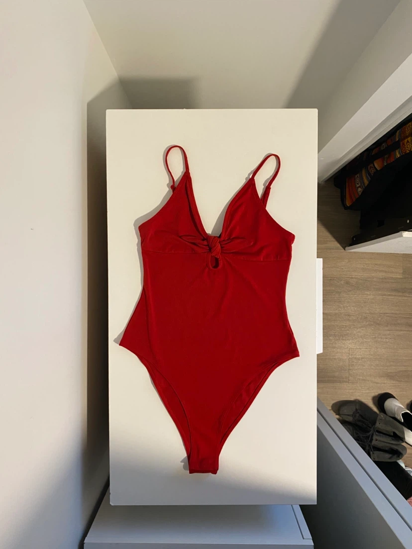 Red Bodysuit - photo 3