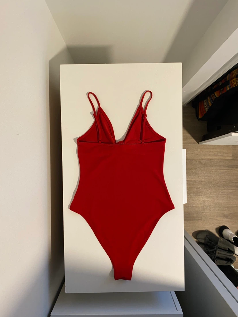 Red Bodysuit - photo 4