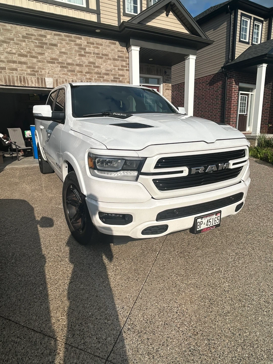 White Ram 1500 Laramie Truck