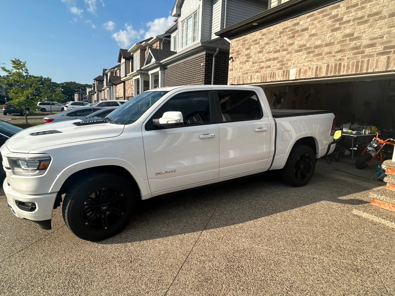 White Ram 1500 Laramie Truck - photo 2
