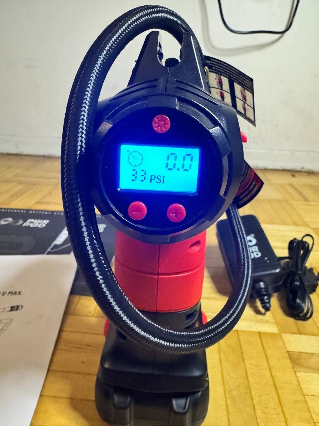 PORTABLE TIRE INFLATOR - photo 3