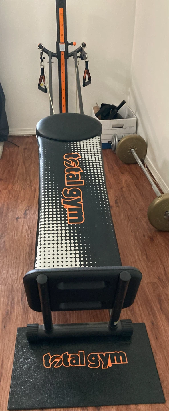 Total gym with accessories