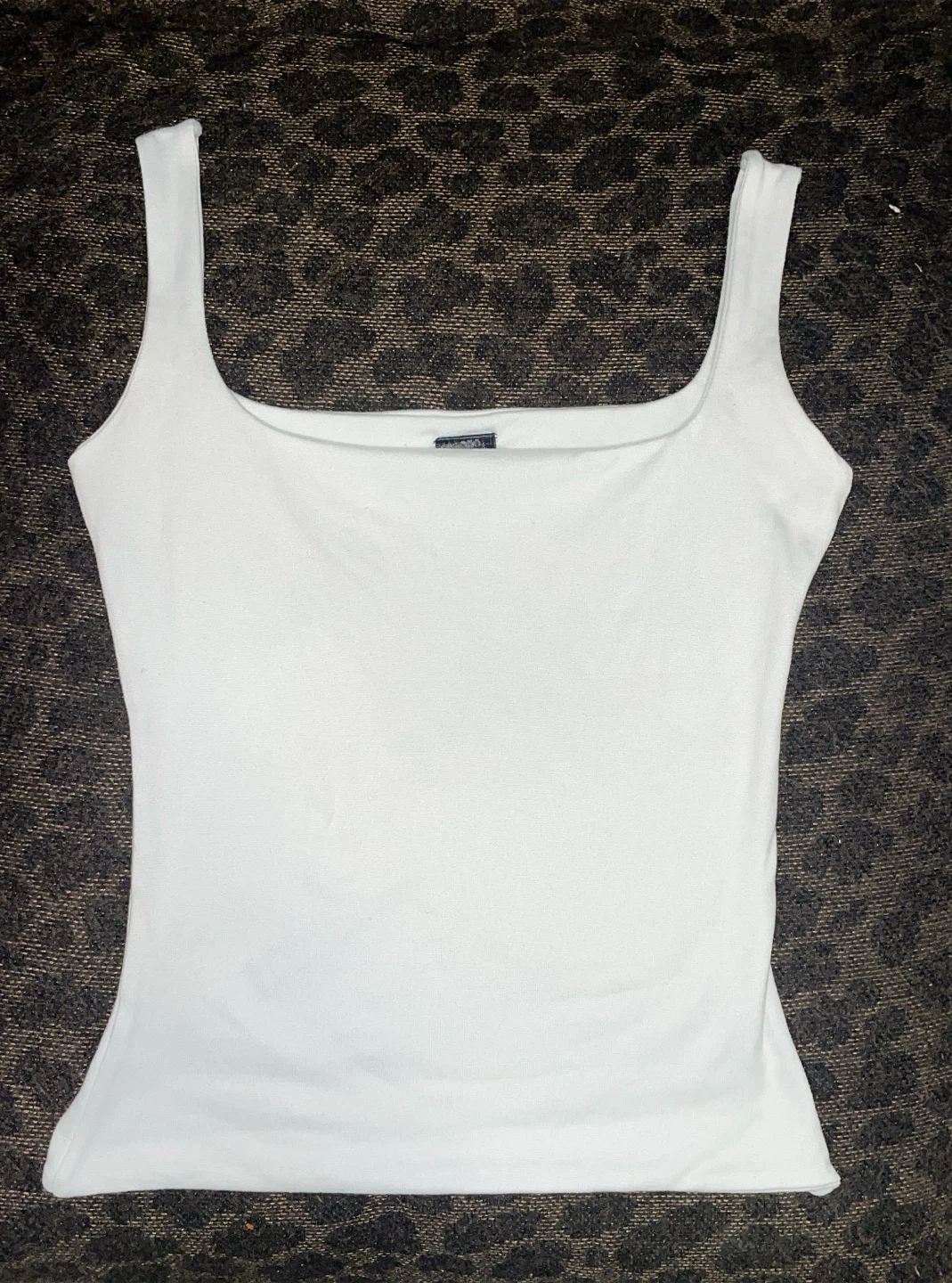 🤍 White Tank Top