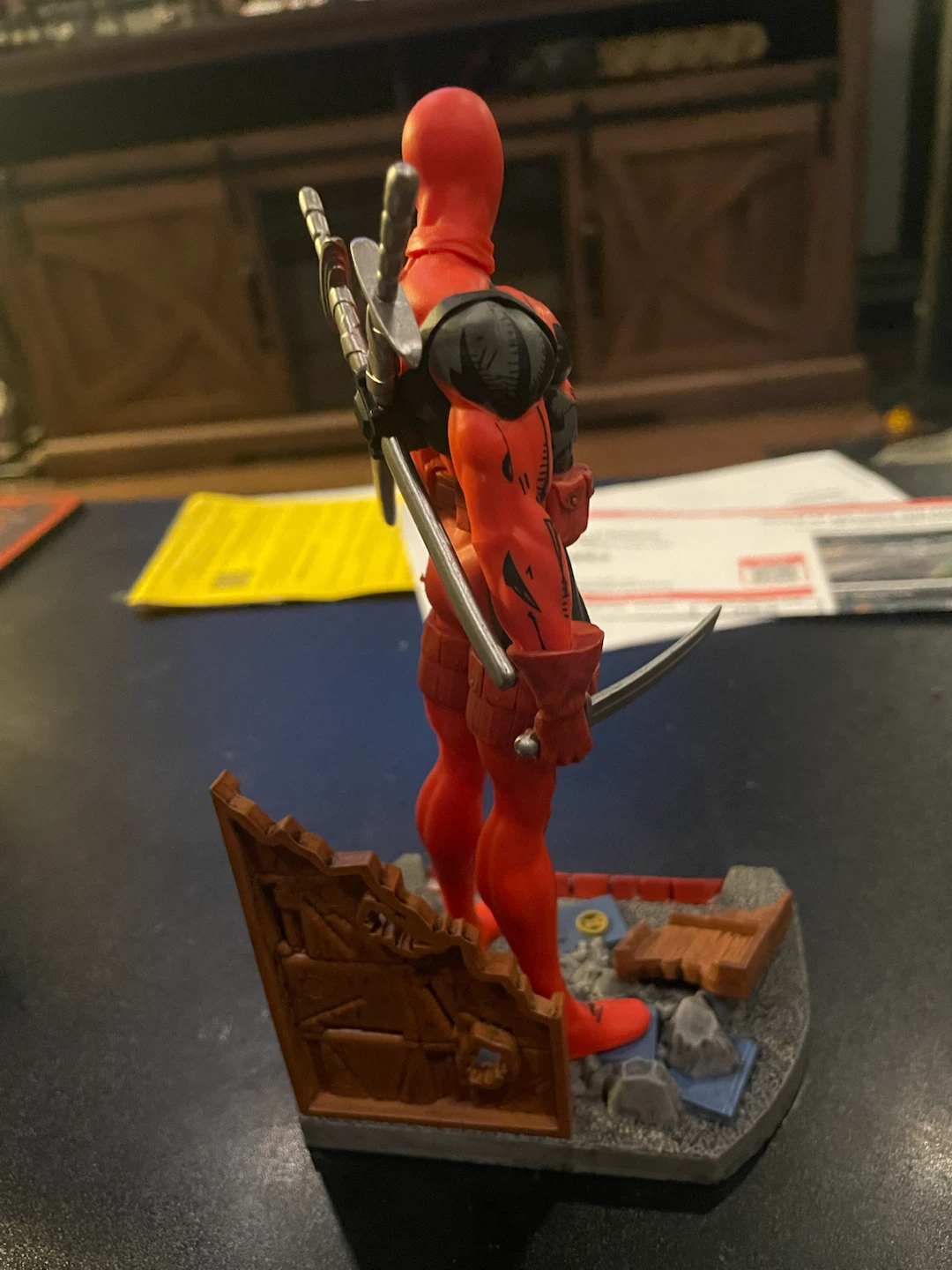Marvel Deadpool Collectible Figure - photo 3
