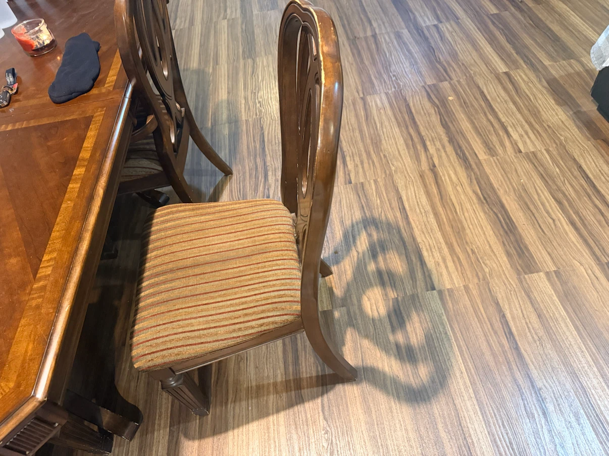 Dining room table and six chairs - photo 2
