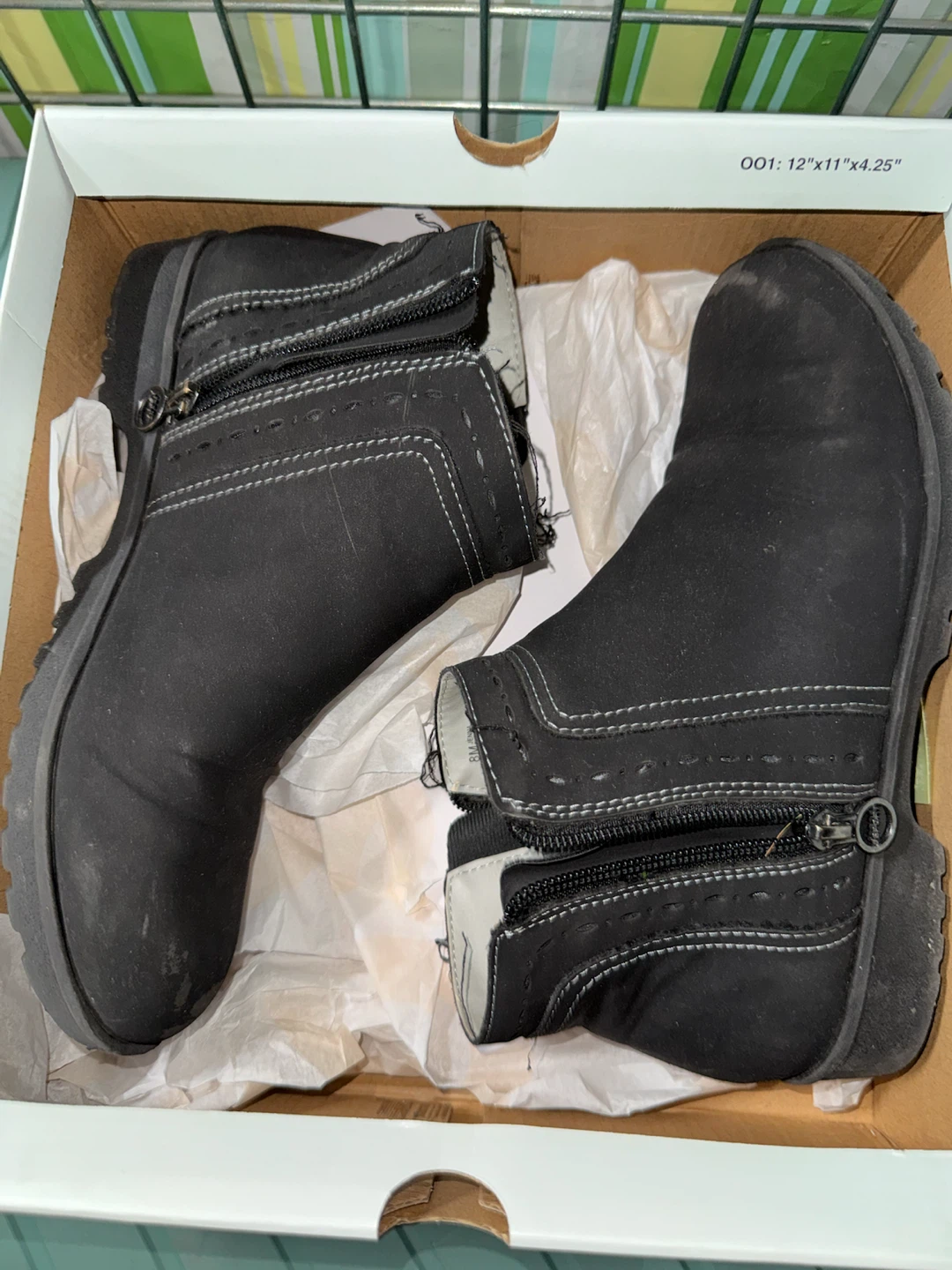 SO Jenna Black Ankle Boots Size 8M - photo 3