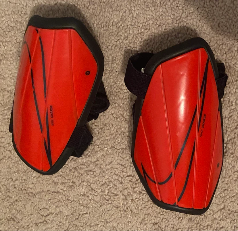 Nike Charge Youth Soccer Shin Guards M - photo 2