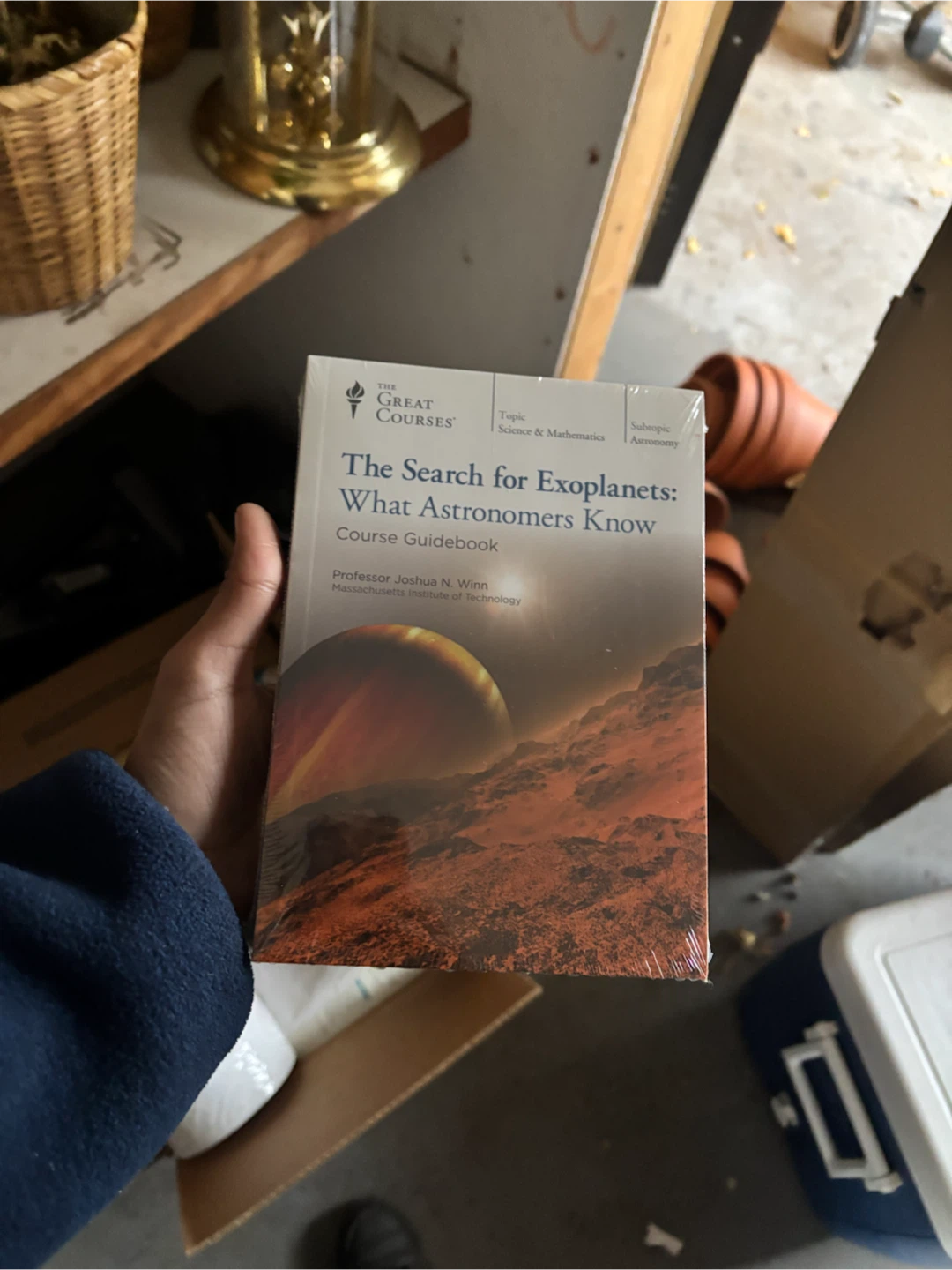 The Search for Exoplanets: What Astronomers Know - Course Guide
