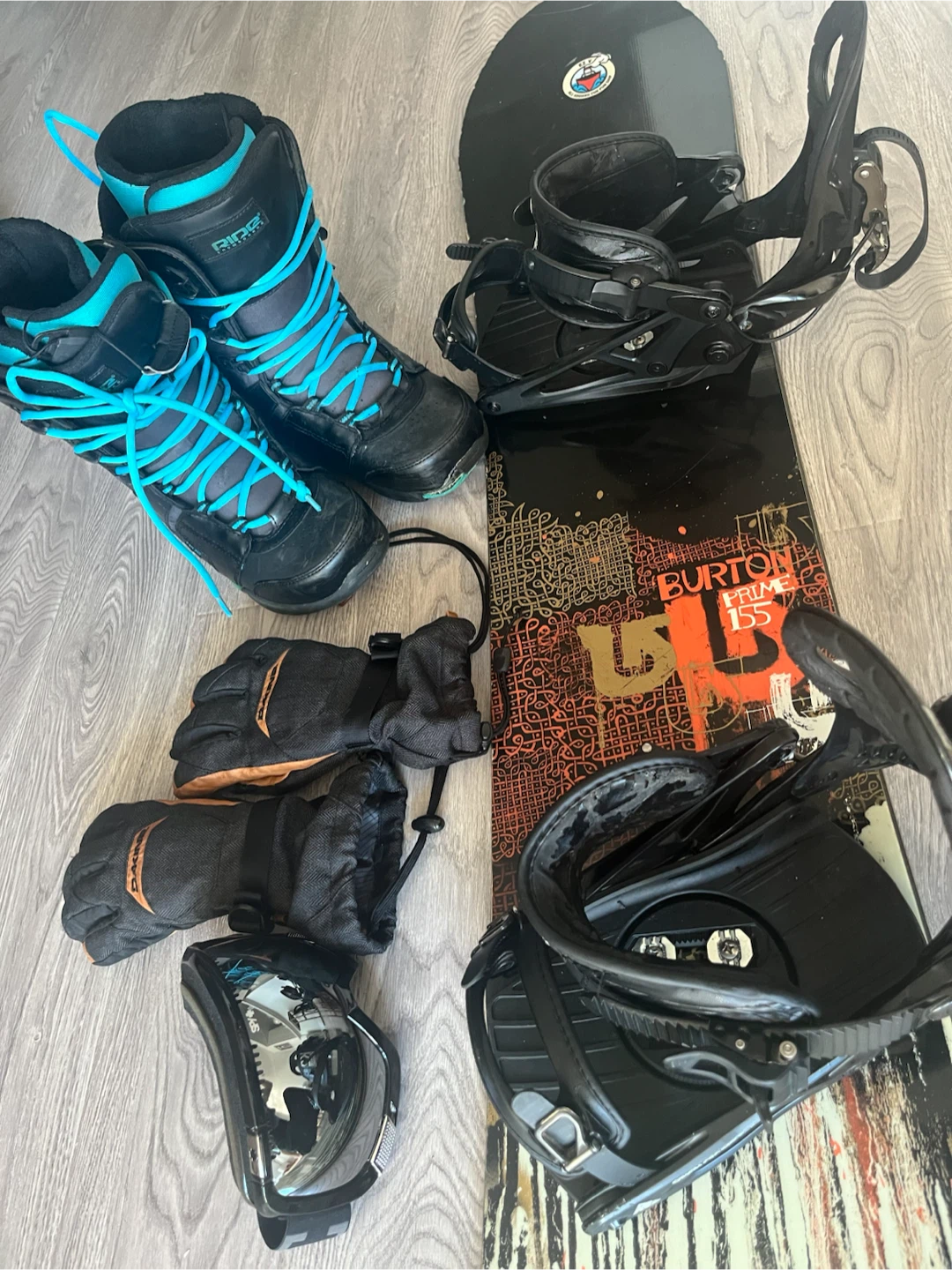 Snowboard Gear Bundle