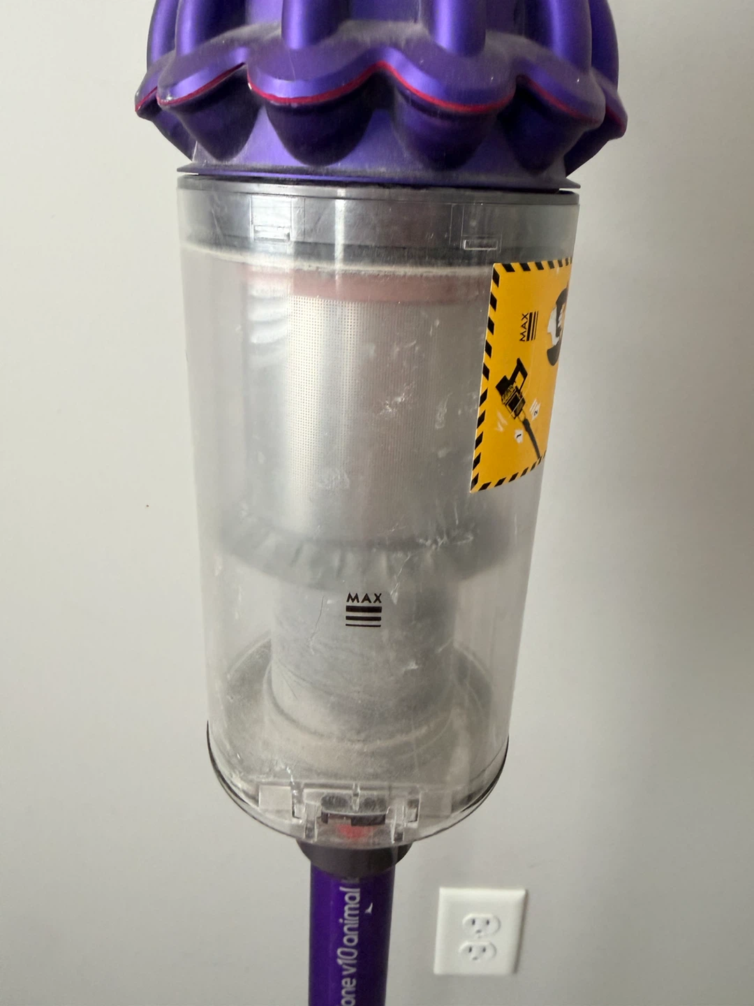 Dyson Cyclone V10 Animal Cordless Vacuum - photo 3