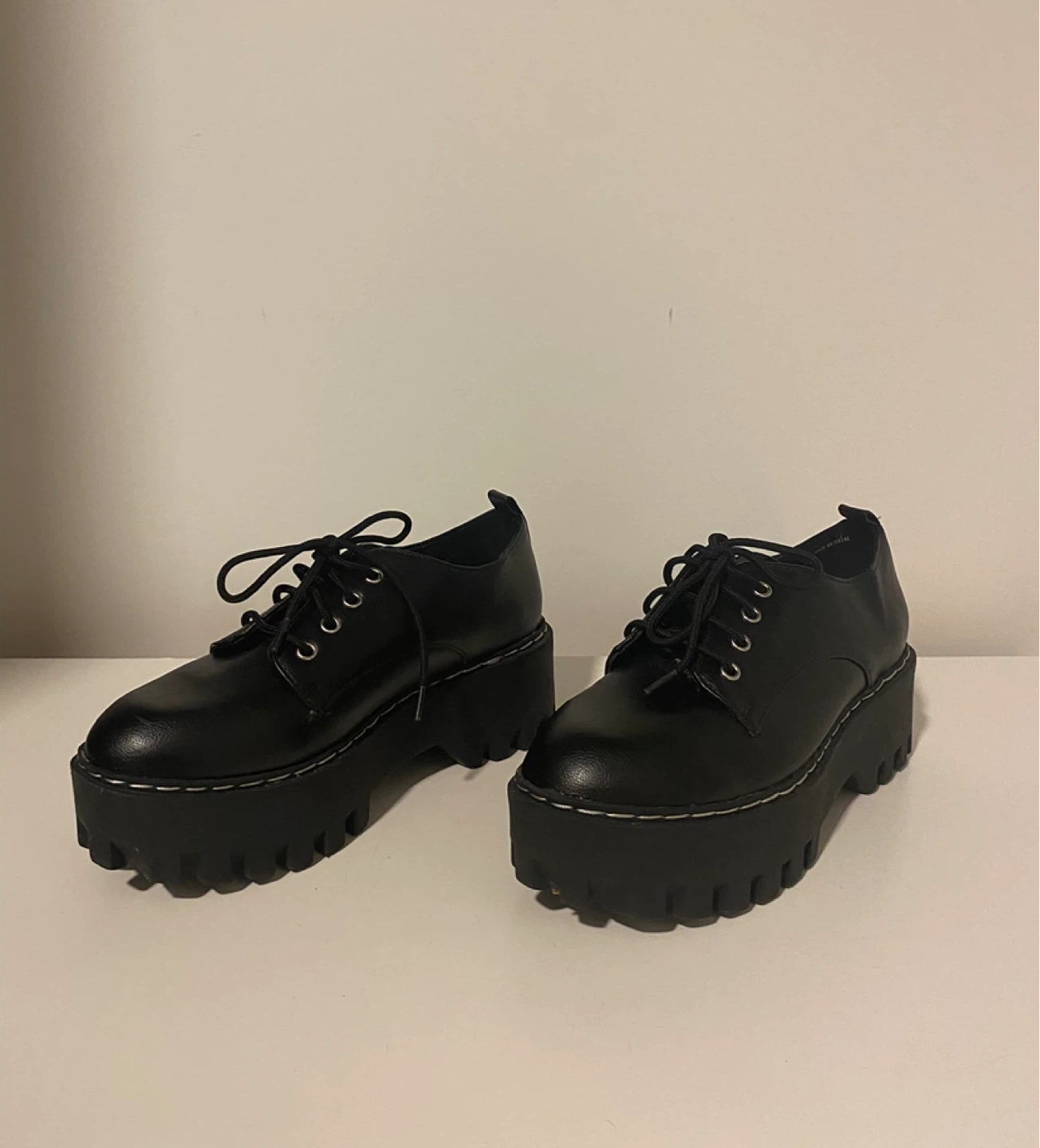 Black Platform Lace-Up Shoes - photo 2