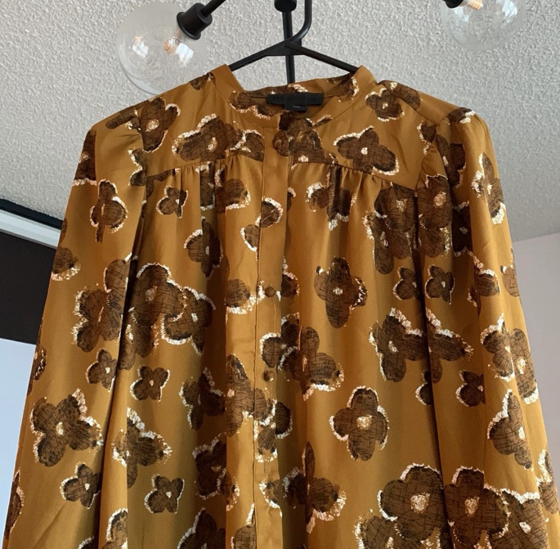 Beautiful Madison Cinqcent Floral Top - $60 - photo 2