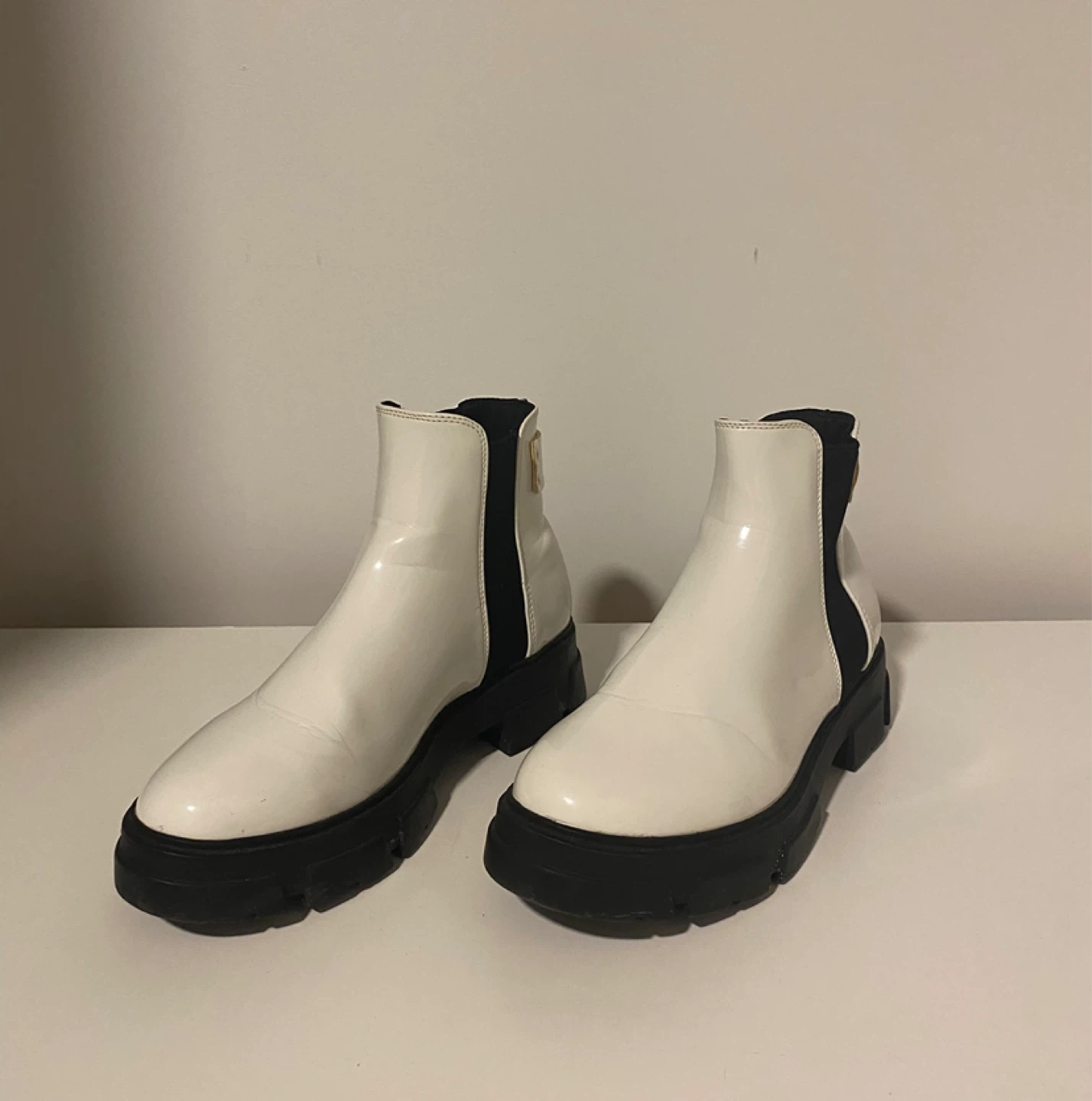White chelsea boots - photo 2