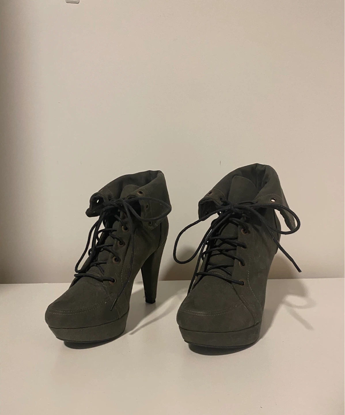 Grey Lace-Up Platform Ankle Boots - photo 2
