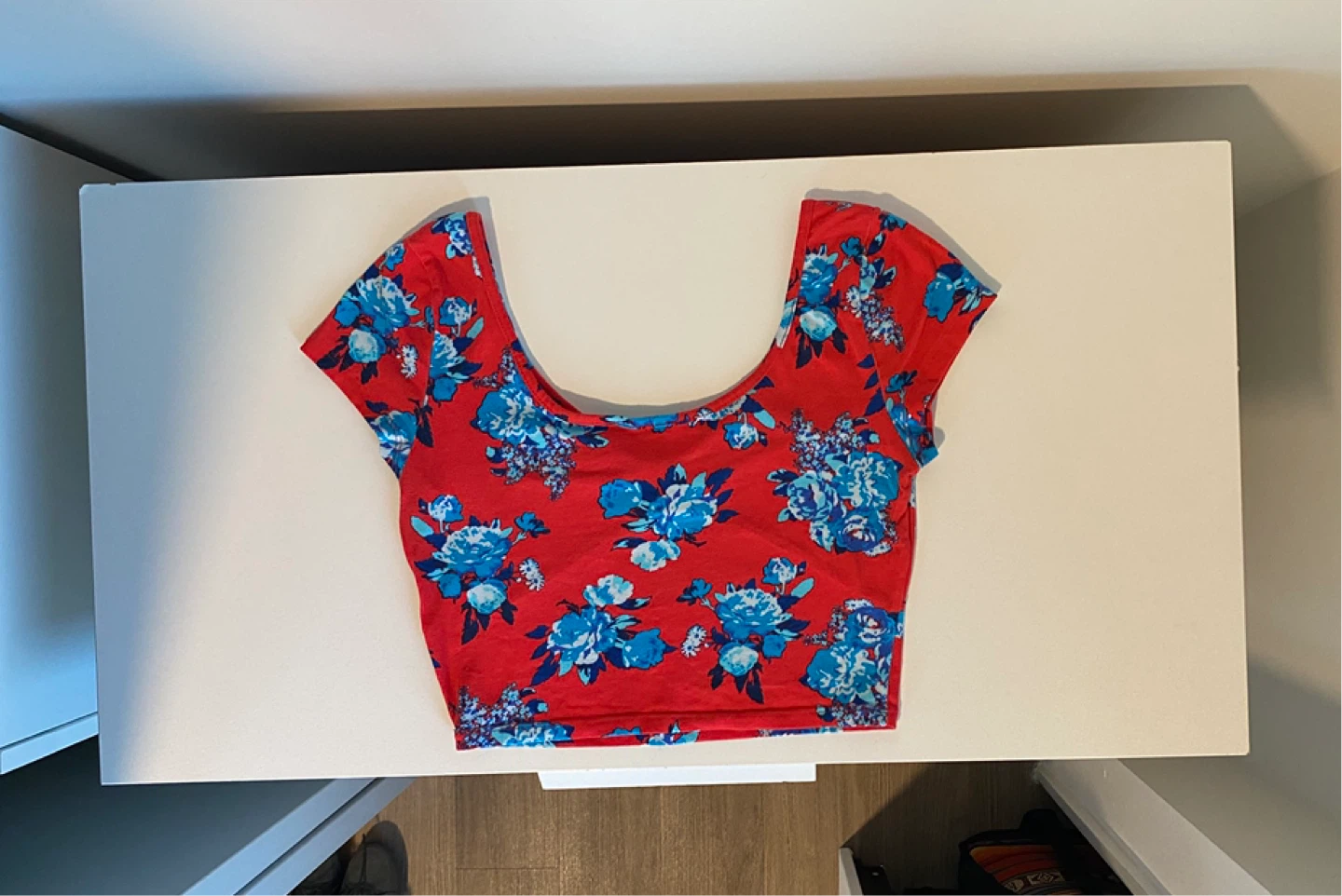 Charlotte Russe Red Floral Crop Top - photo 3