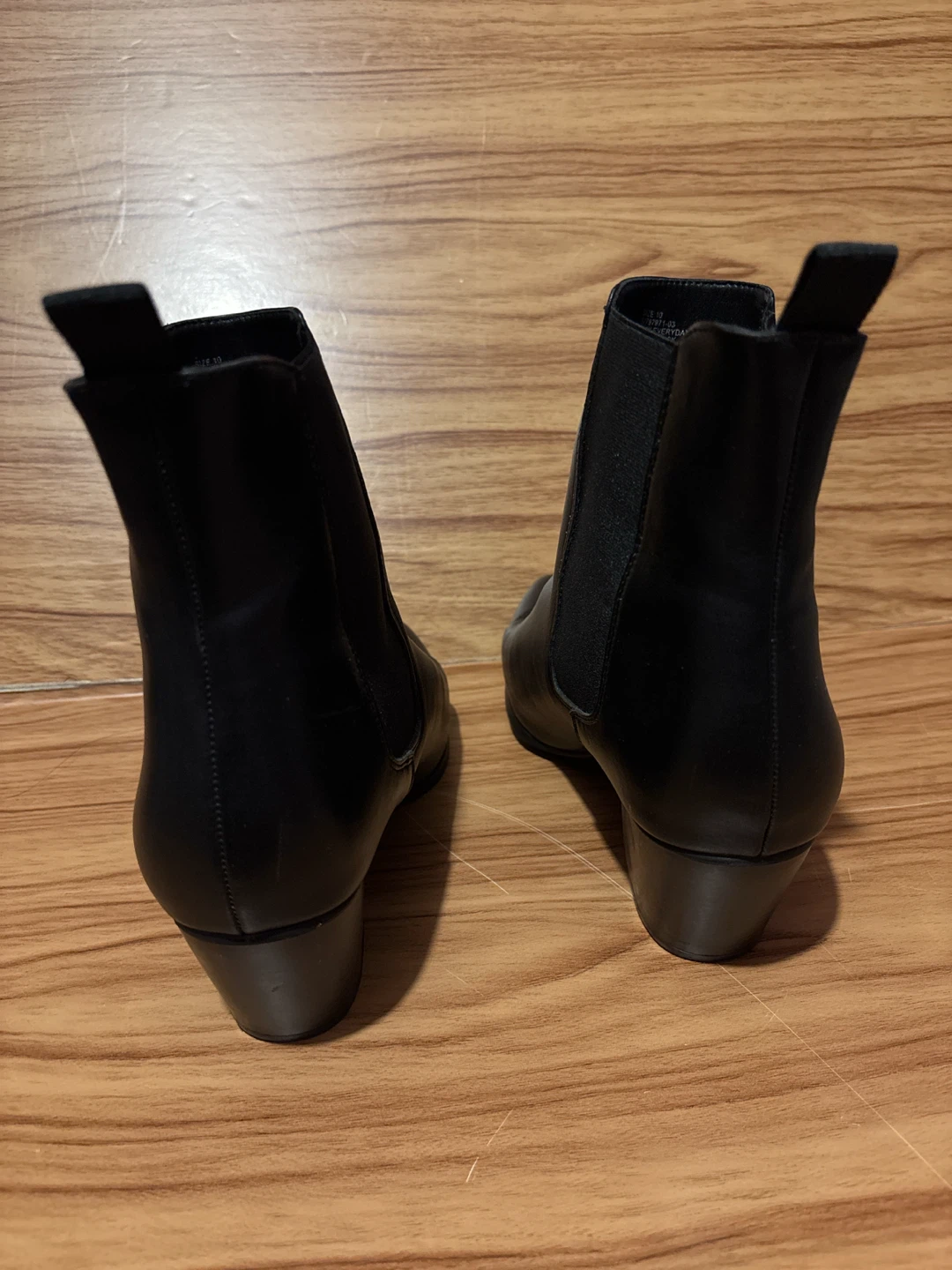 Women’s Gap Black Chelsea Boots Size 10 - photo 3