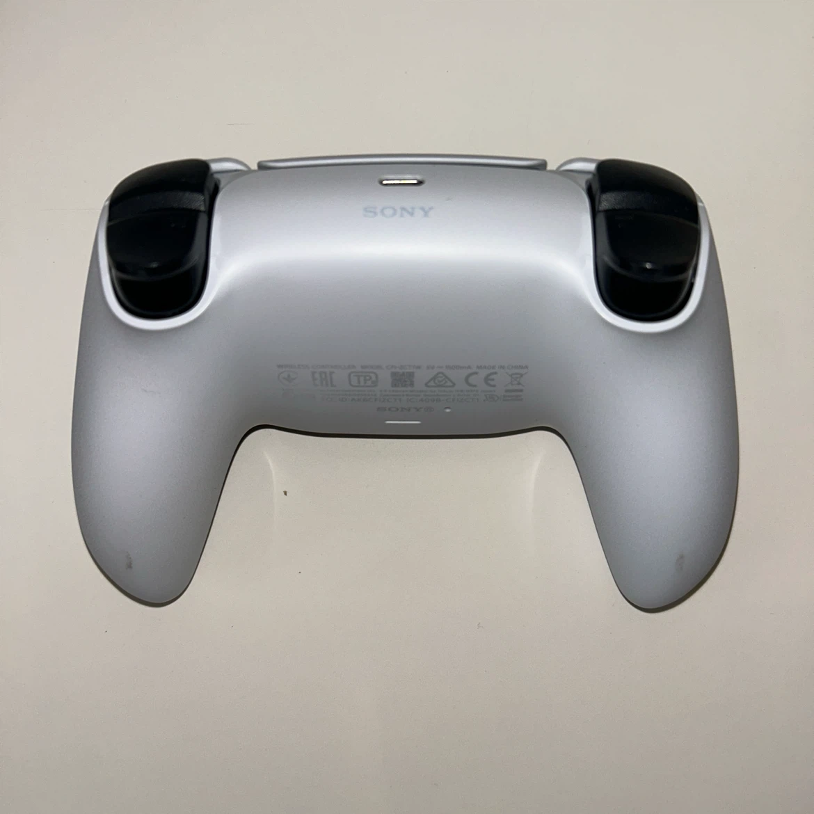PS5 DualSense Controller (White) - TMR Hall Effect Anti-Drift - photo 2