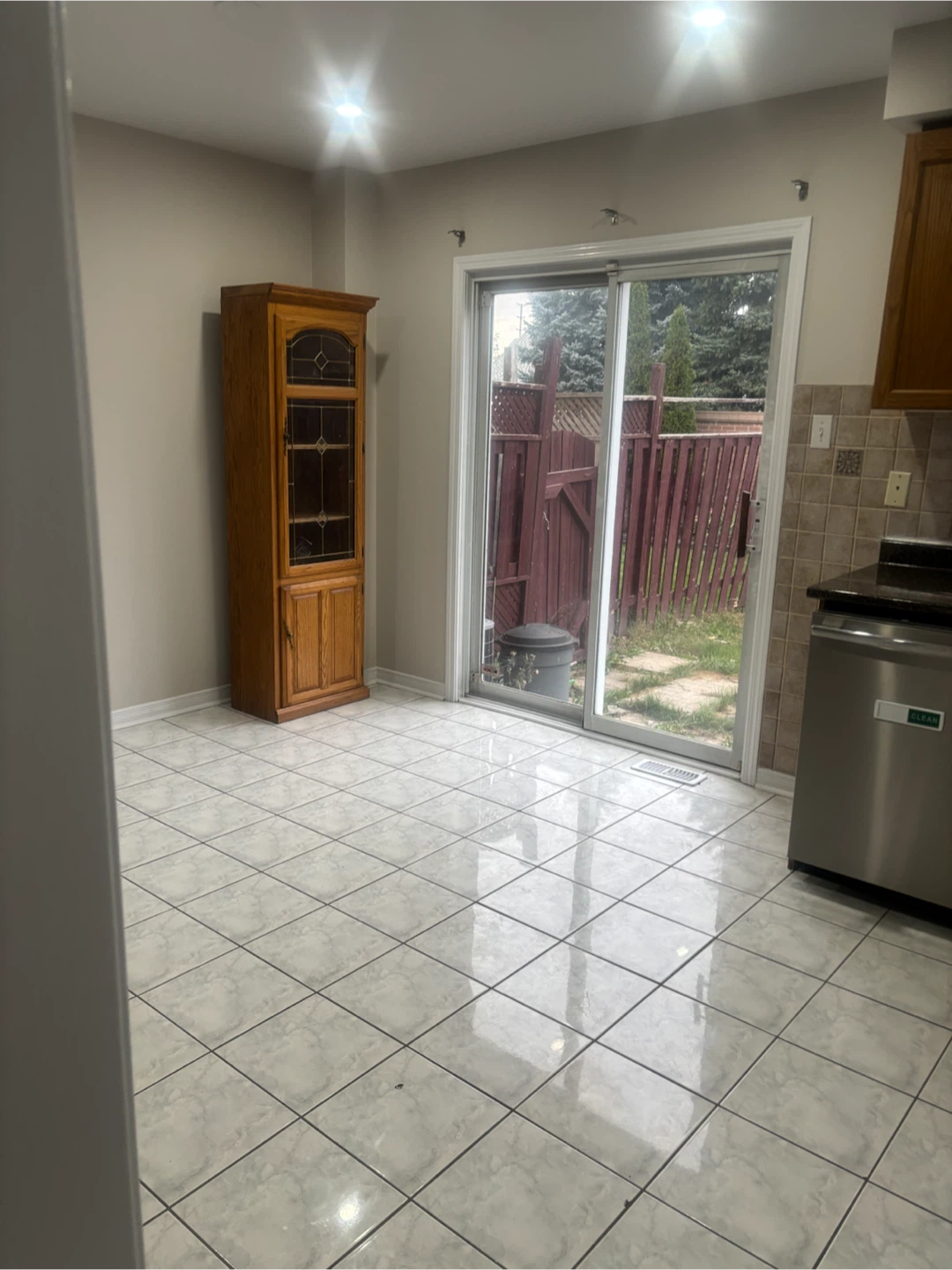 3 bedroom semi detached house for rent - photo 4