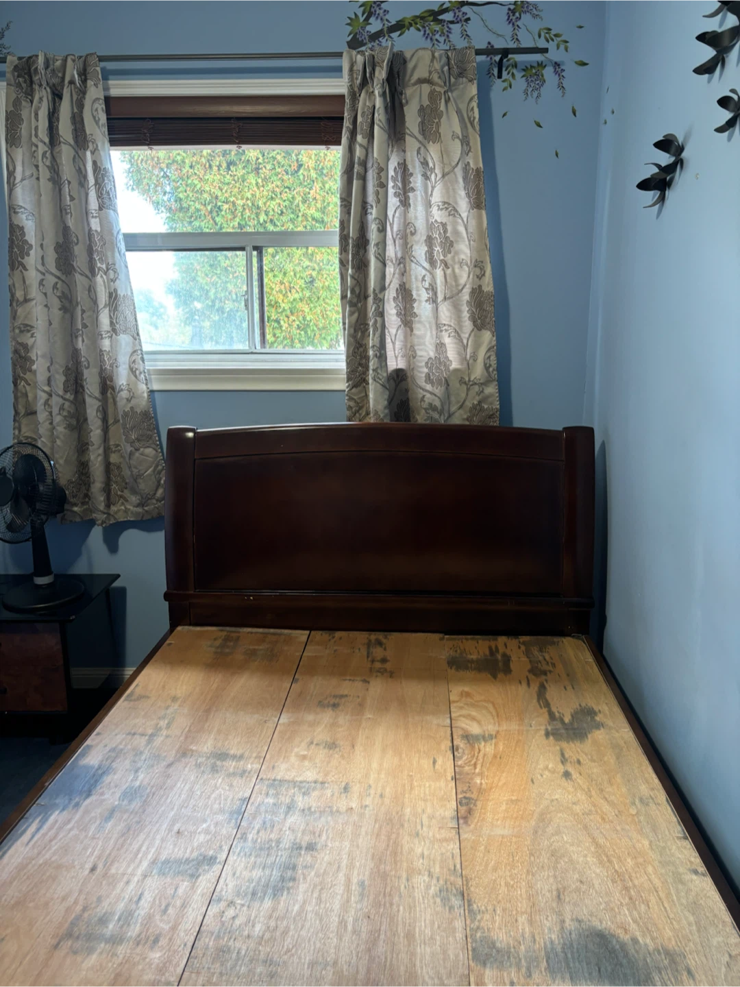 Dark Wood Bed Frame - photo 2