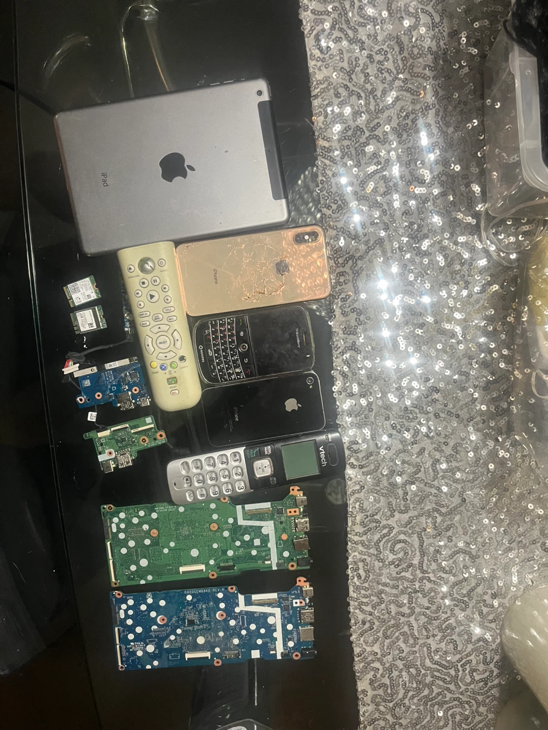 Assorted broken Electronics and Parts Bundle