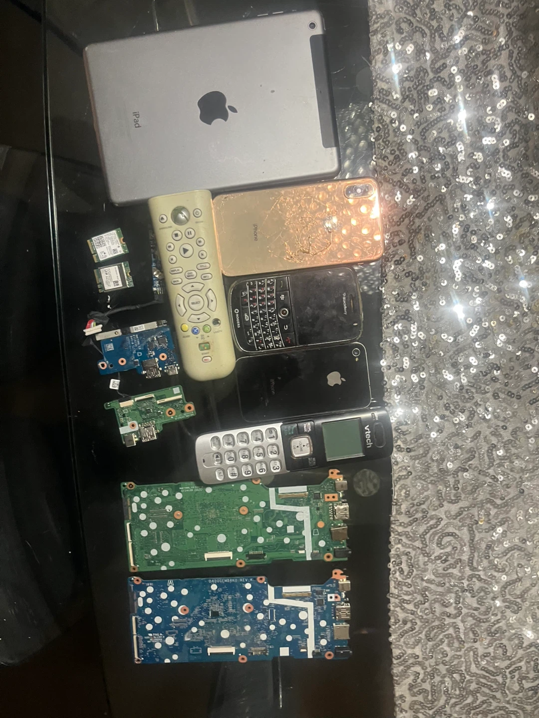 Assorted broken Electronics and Parts Bundle - photo 2