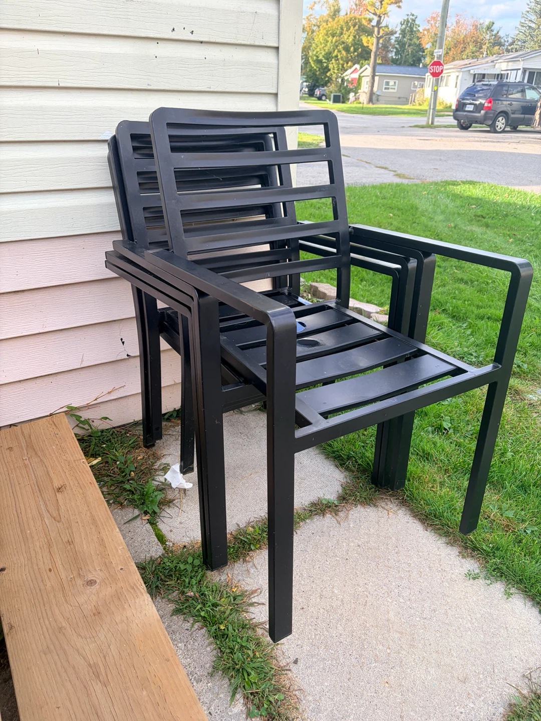 Set of 4 Stackable Black Metal Outdoor Chairs - photo 2