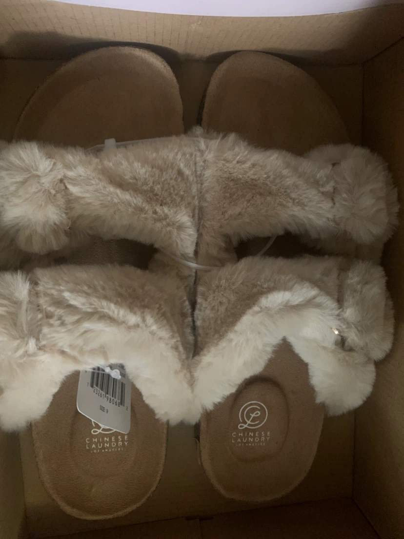 Chinese Laundry DBL Buckle Beige Sandals Women's 9
