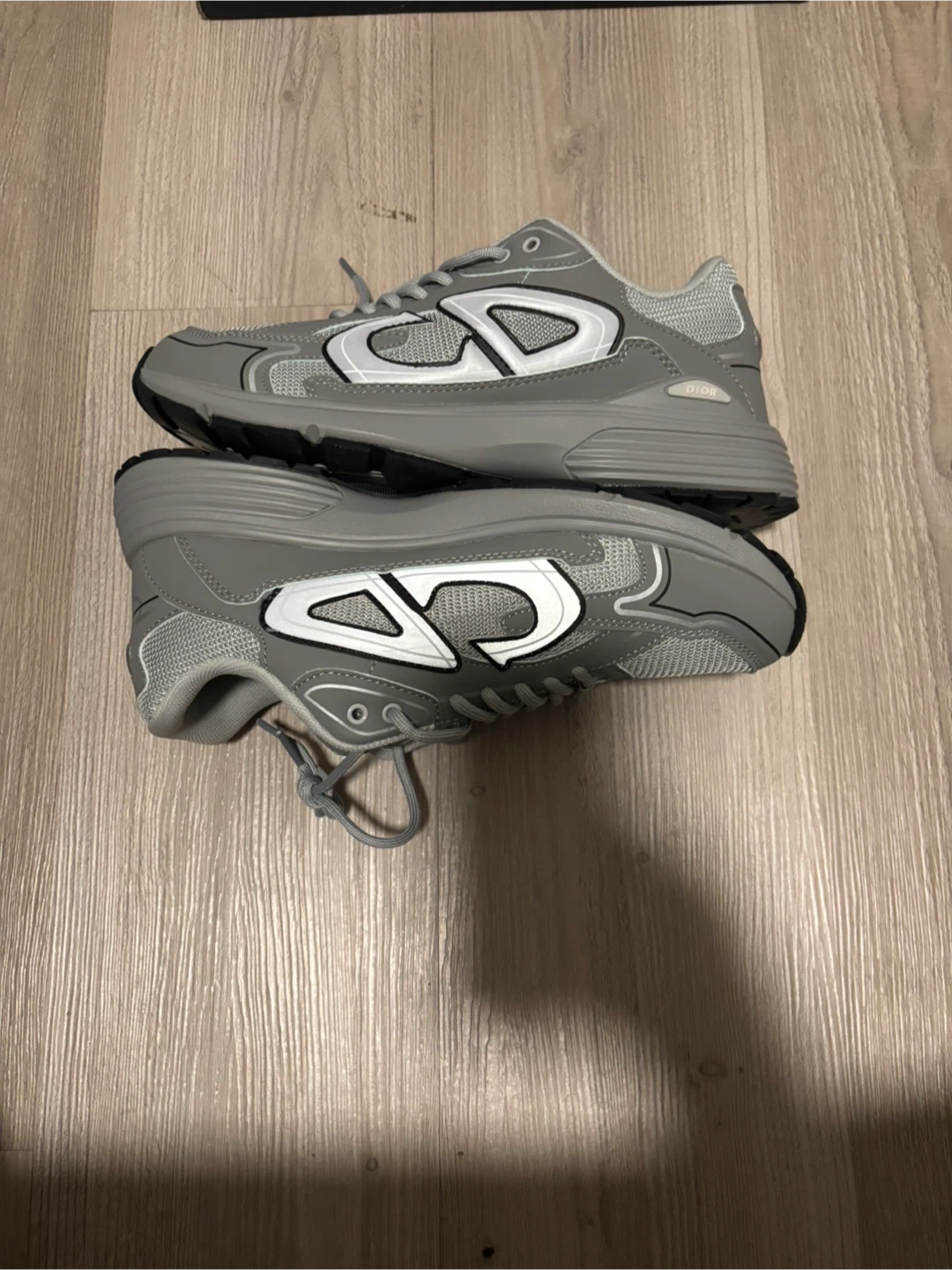 ‼️OFFERS‼️GREY DIOR B30s SIZE 9 - photo 3