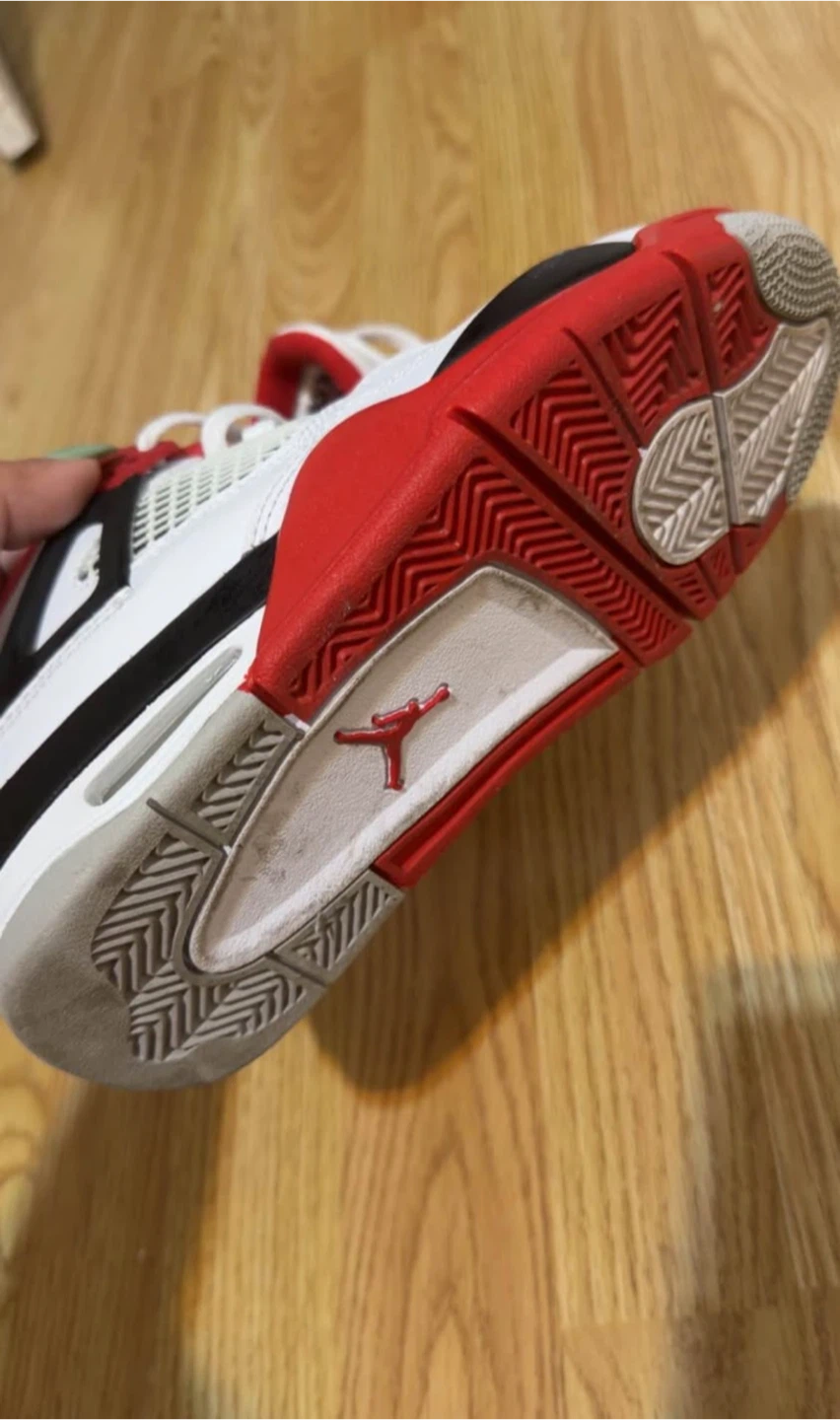 Air Jordan 4 Red Cement – Size 4Y – Worn Once - photo 4