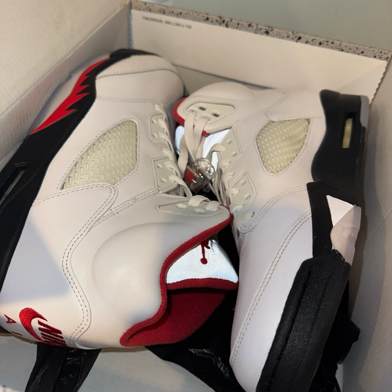 Jordan retro 5 fire red ( silver tongue ) - photo 2